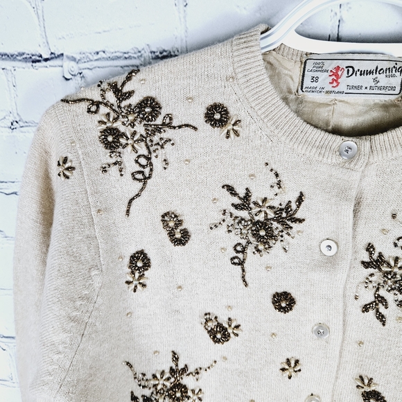 DRUMLANRIG | vintage Scottish 100% pure cashmere beaded lined cardigan - Picture 2 of 9